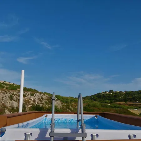The Pearl Luxury 3*