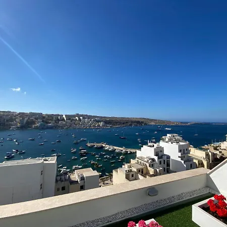 The Pearl Luxury 3*