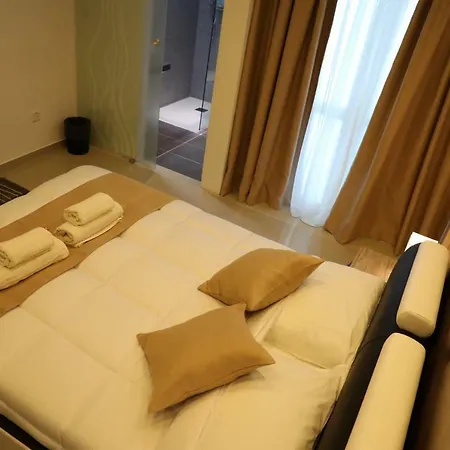 The Pearl Luxury