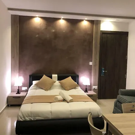 The Pearl Luxury 3* 세인트폴스베이